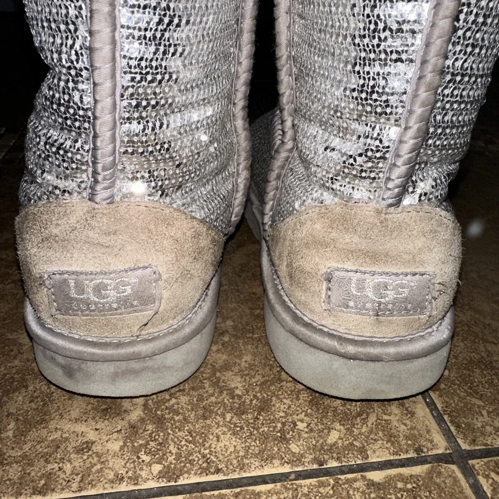 VINTAGE RARE UGG AUSTRALIA SILVER SEQUINS WOMENS SZ 6 - Picture 7 of 8